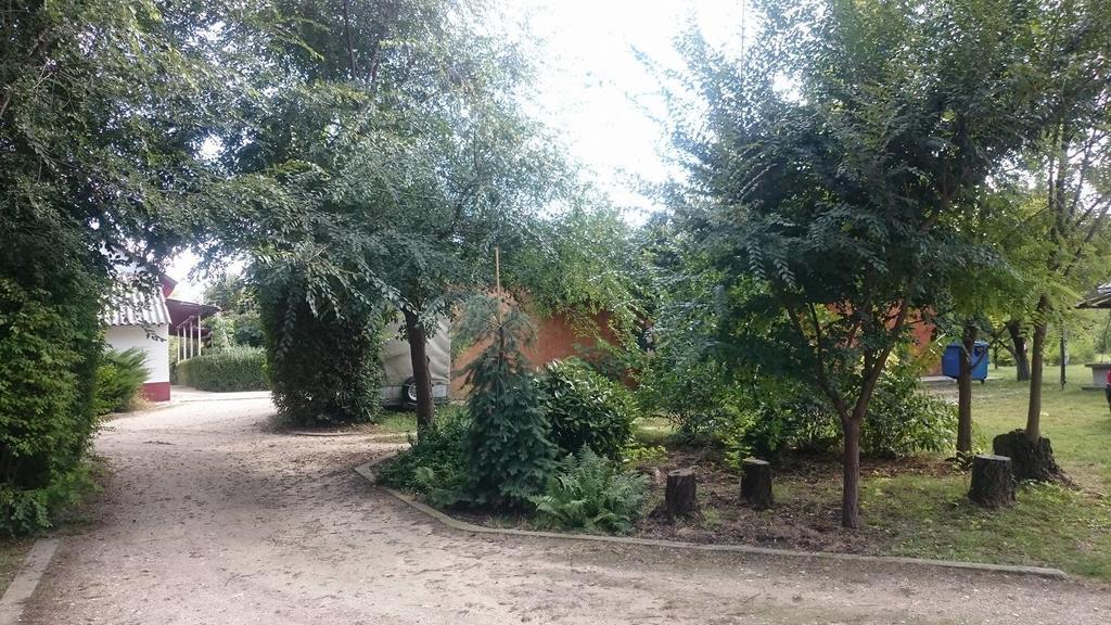 Dobo Tanya Séjour à la ferme *